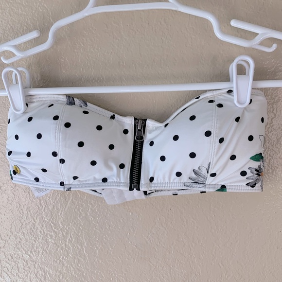 Volcum Daisy Polka Dot Front Zip Bandeau Bikini Top Size m - Picture 2 of 5